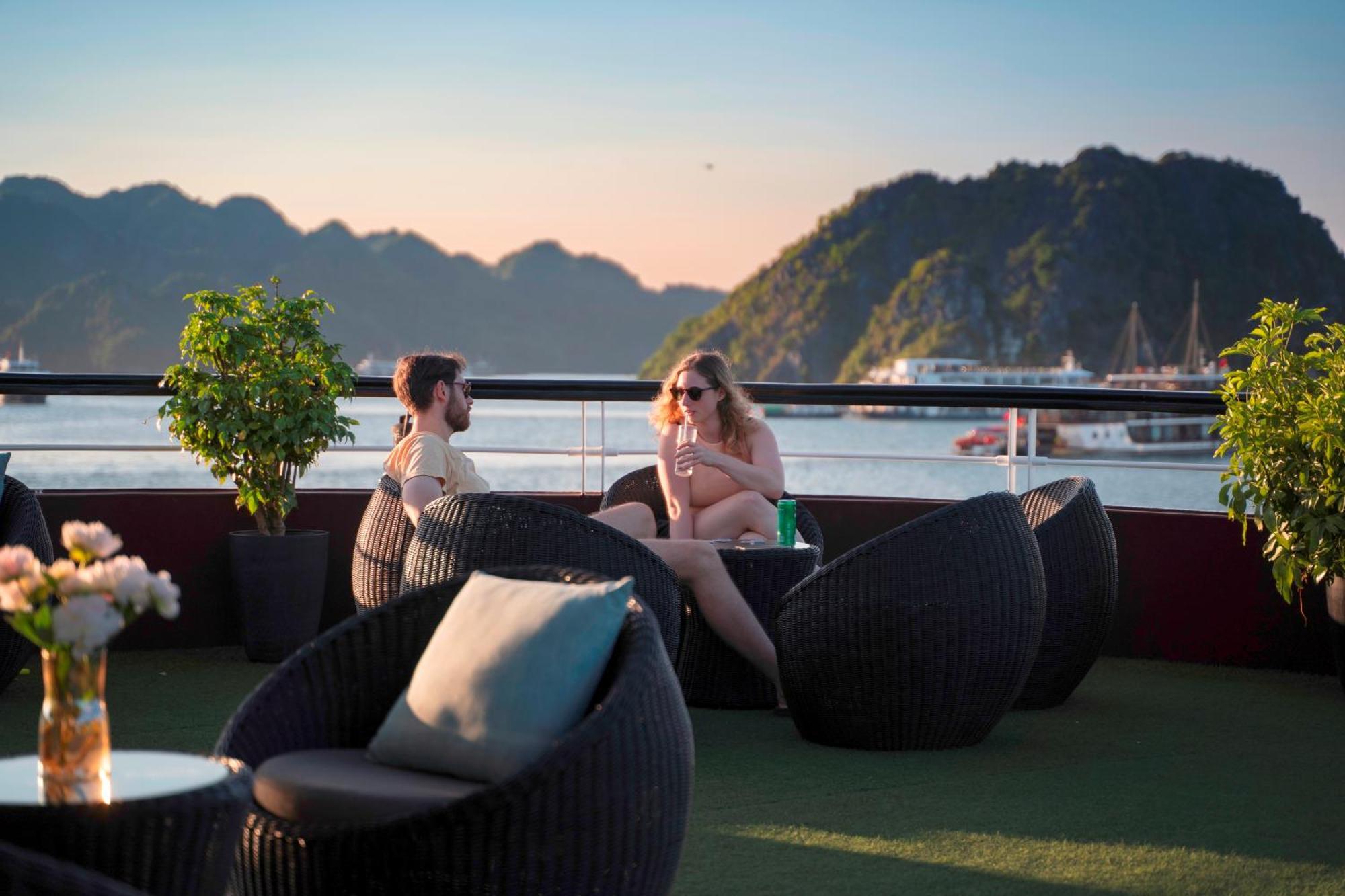 Hotel Le Theatre Cruises - Wonder On Lan Ha Bay Hạ Long Exterior foto