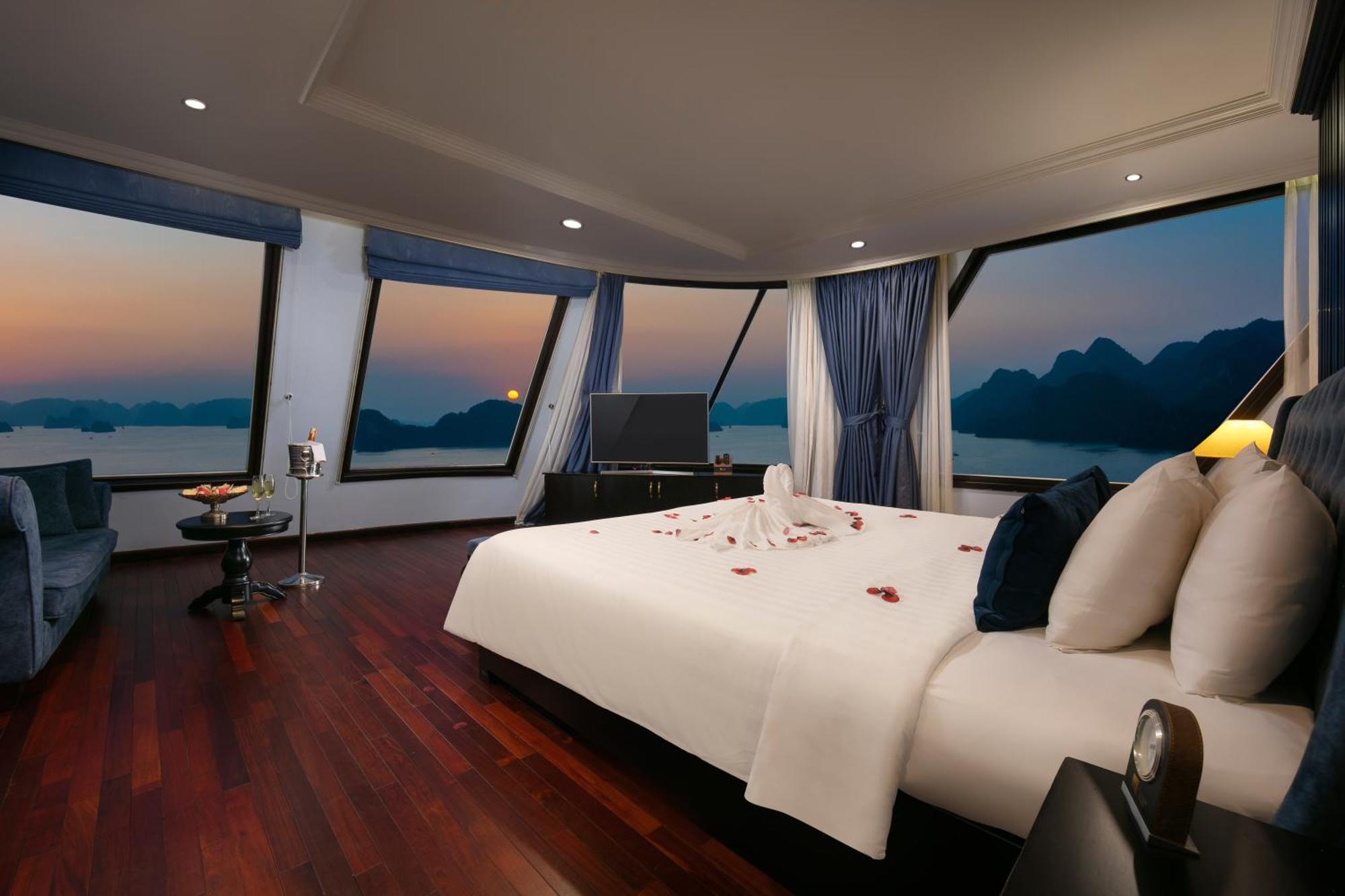 Hotel Le Theatre Cruises - Wonder On Lan Ha Bay Hạ Long Exterior foto